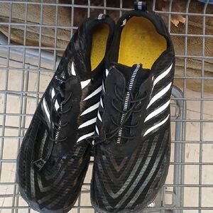 Black and White Men's Swim Shoes